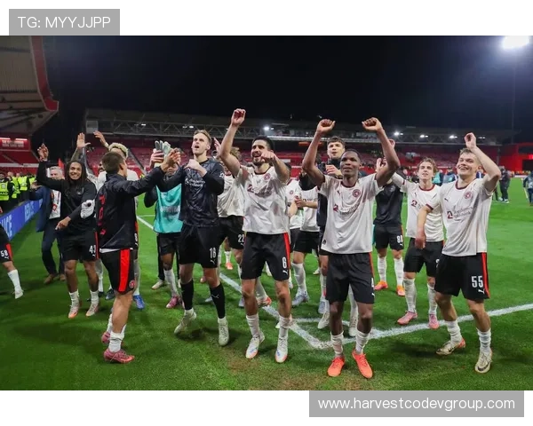 皇家足球网提供的足球比赛直播资源让你随时随地享受足球盛宴